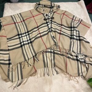 Fraas Women’s Plaid Poncho